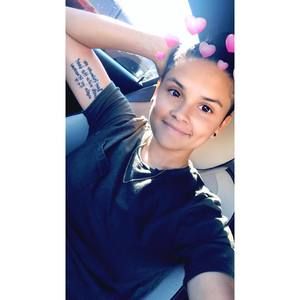 Meet your Posher, Monique